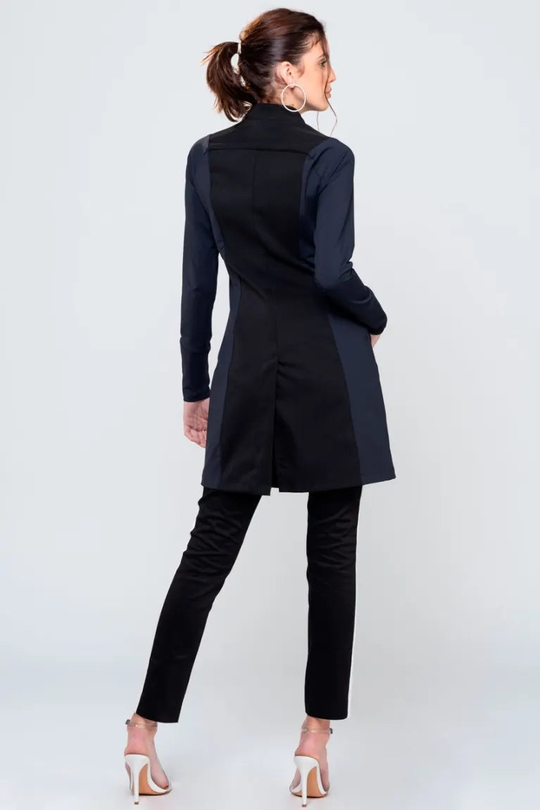 Coats & Scrubs Women's Carmel Black  Lab Coat
